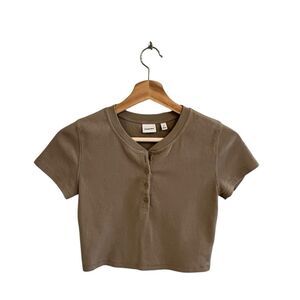 Aritzia Sunday Best Y2K Cropped Henley Baby Top Size SMALL Ethical Minimalist